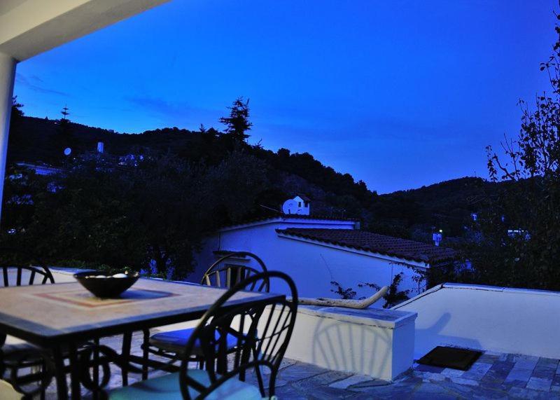 Villa Ftelia Skiathos Chora Extérieur photo